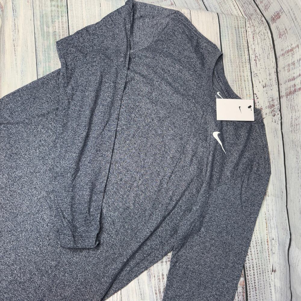 The Nike Tee Marled Gray Long Sleeve Sm NWT